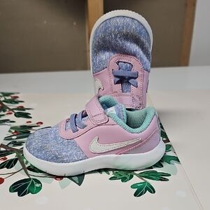 Nike Kids Sneakers in Pink and Blue